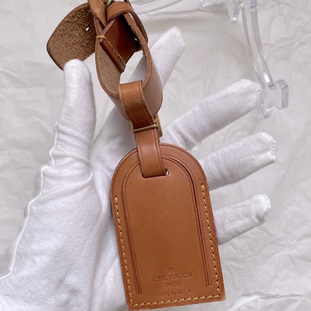 💯💕Authentic LV Luggage 🧳 Tag 🏷️💕
